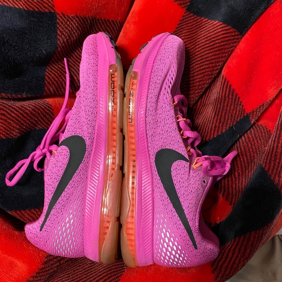 EUC Nike Zoom athletic shoes - Picture 3 of 6